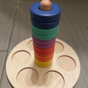 Lovevery flexible ring stacker